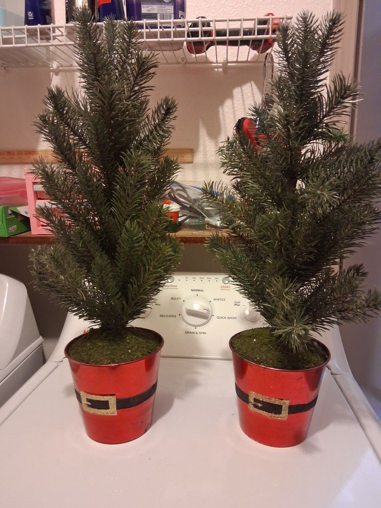 New No Tags Good Quality Xmas Tree 23 Inch