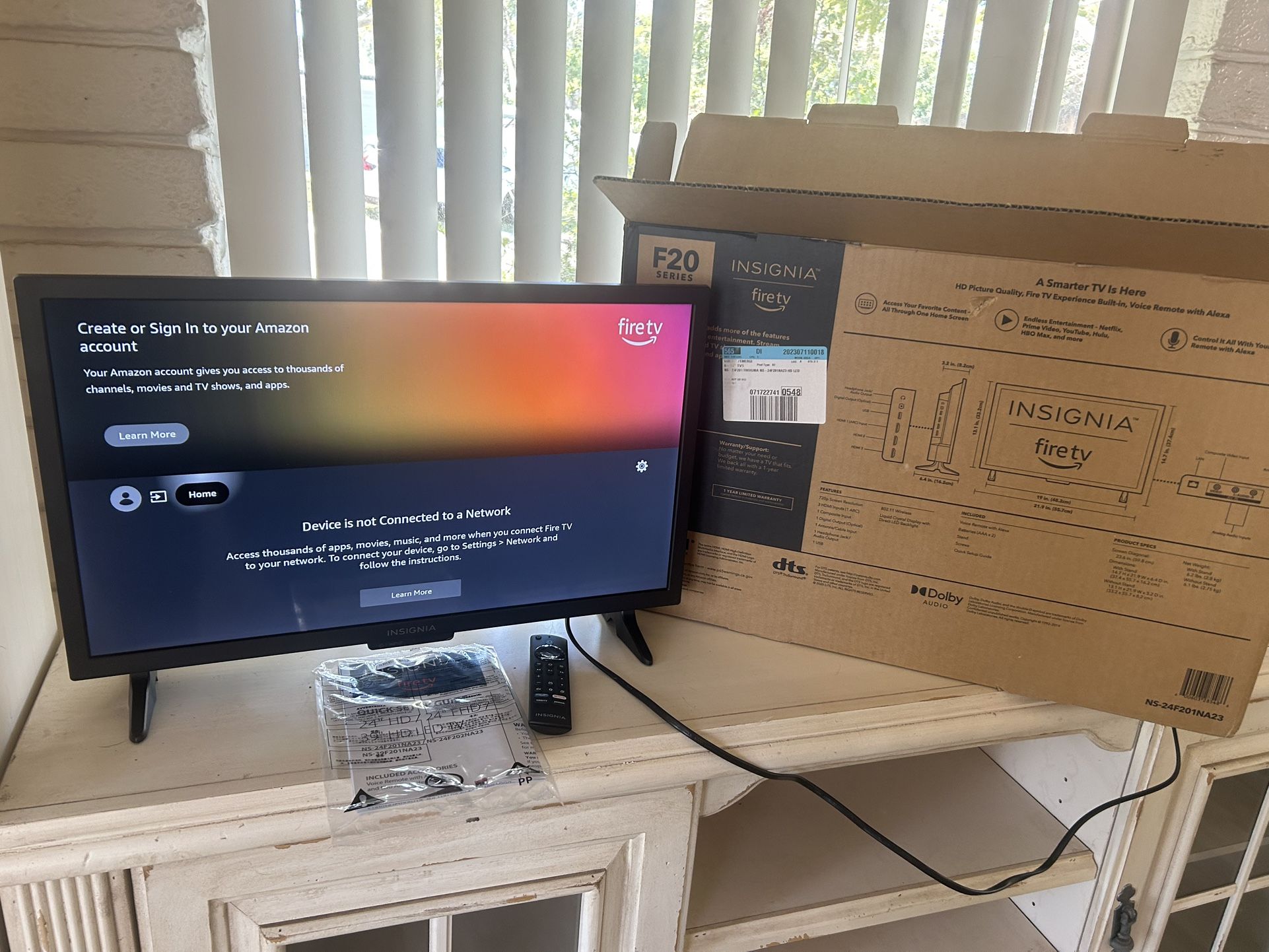 Never Used Smart HD TV - 24 Inches