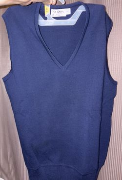 New/vintage Sweater Best. Mens Medium