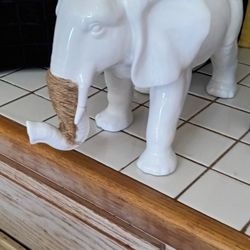 9"Tall  Ceramic Elephant / 5 Piece Candle Wooden Tray