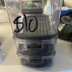 Fruit and vegetables air flow containers