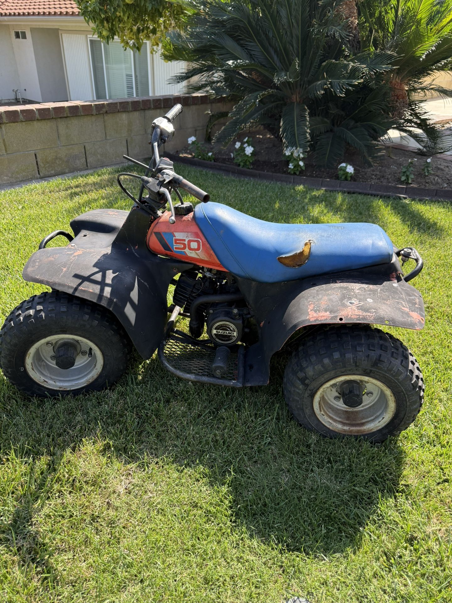 Suzuki Lt 50