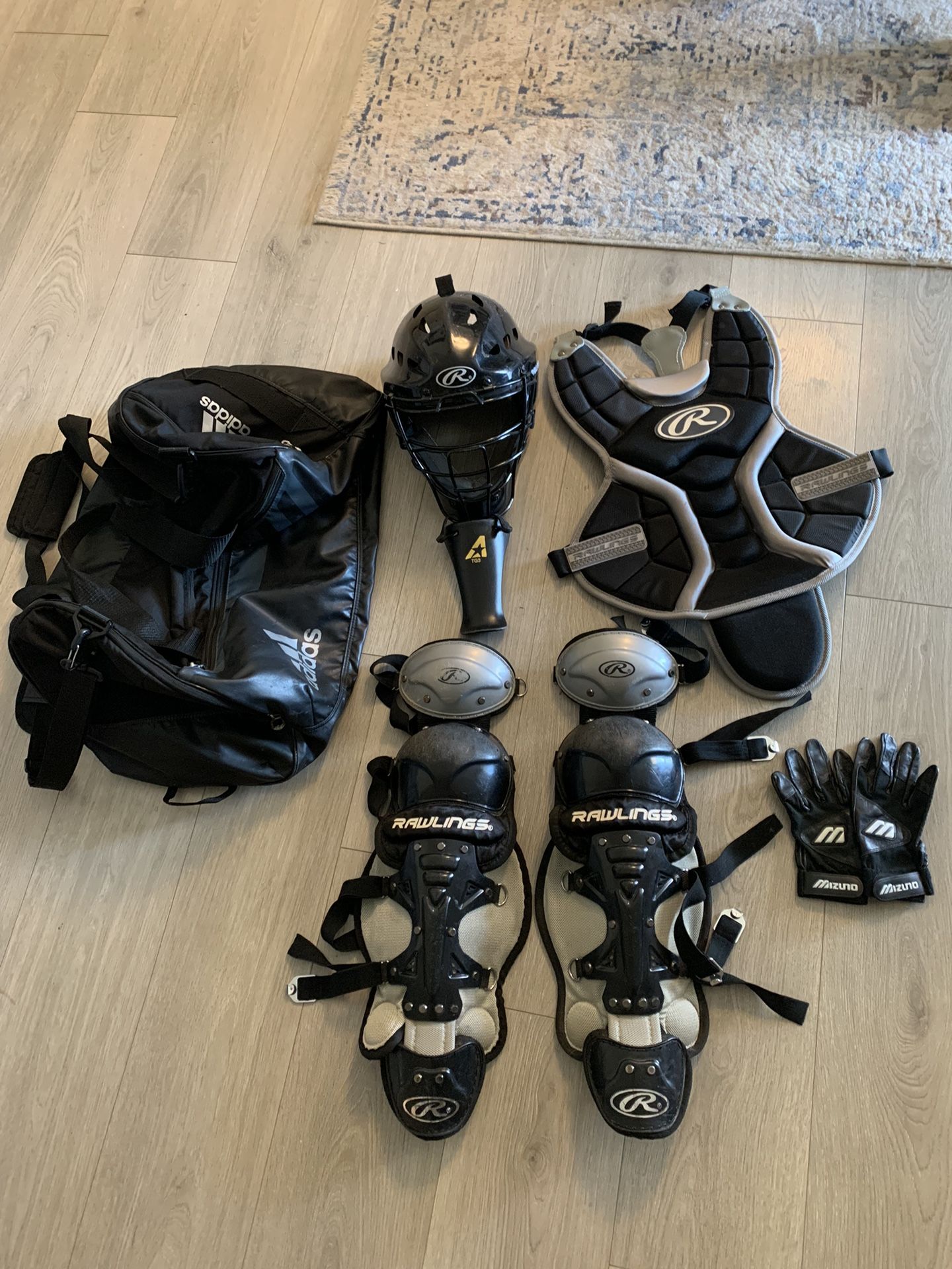 Rawlings Youth Baseball Catchers Gear Full Set
