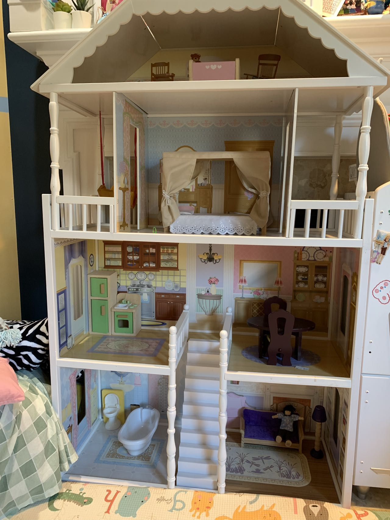 Kidkraft Doll House