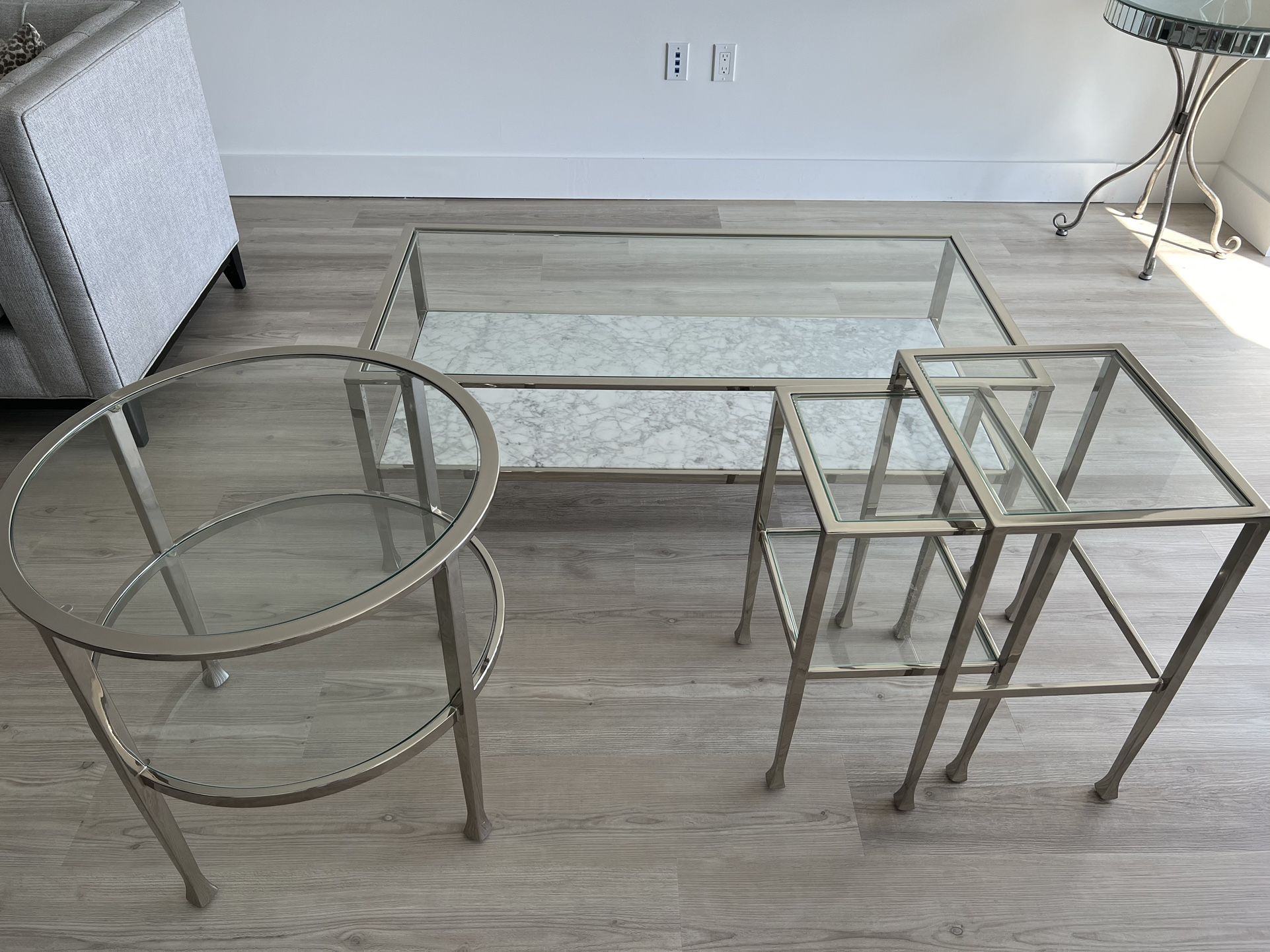 Pottery barn Coffee Table With Two Side Tables