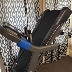 Horizon 7.0At Running Treadmill 