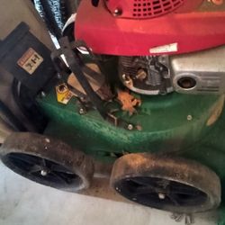 Leaf Vacuum Honda GSV Billy Goat