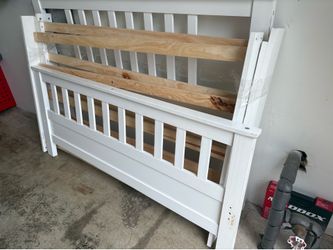 Bed full size