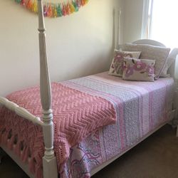Twin  Four Poster Bed