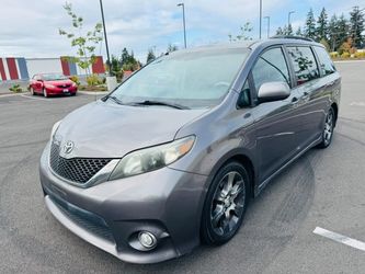 2012 Toyota Sienna