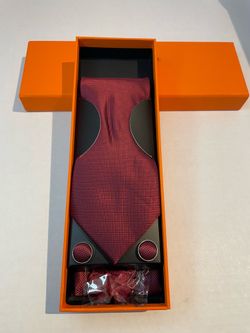 Burgundy MensTie and Lapel Pin Plaid Checkered Necktie Hankerchief Cufflinks Set.  (AR)
