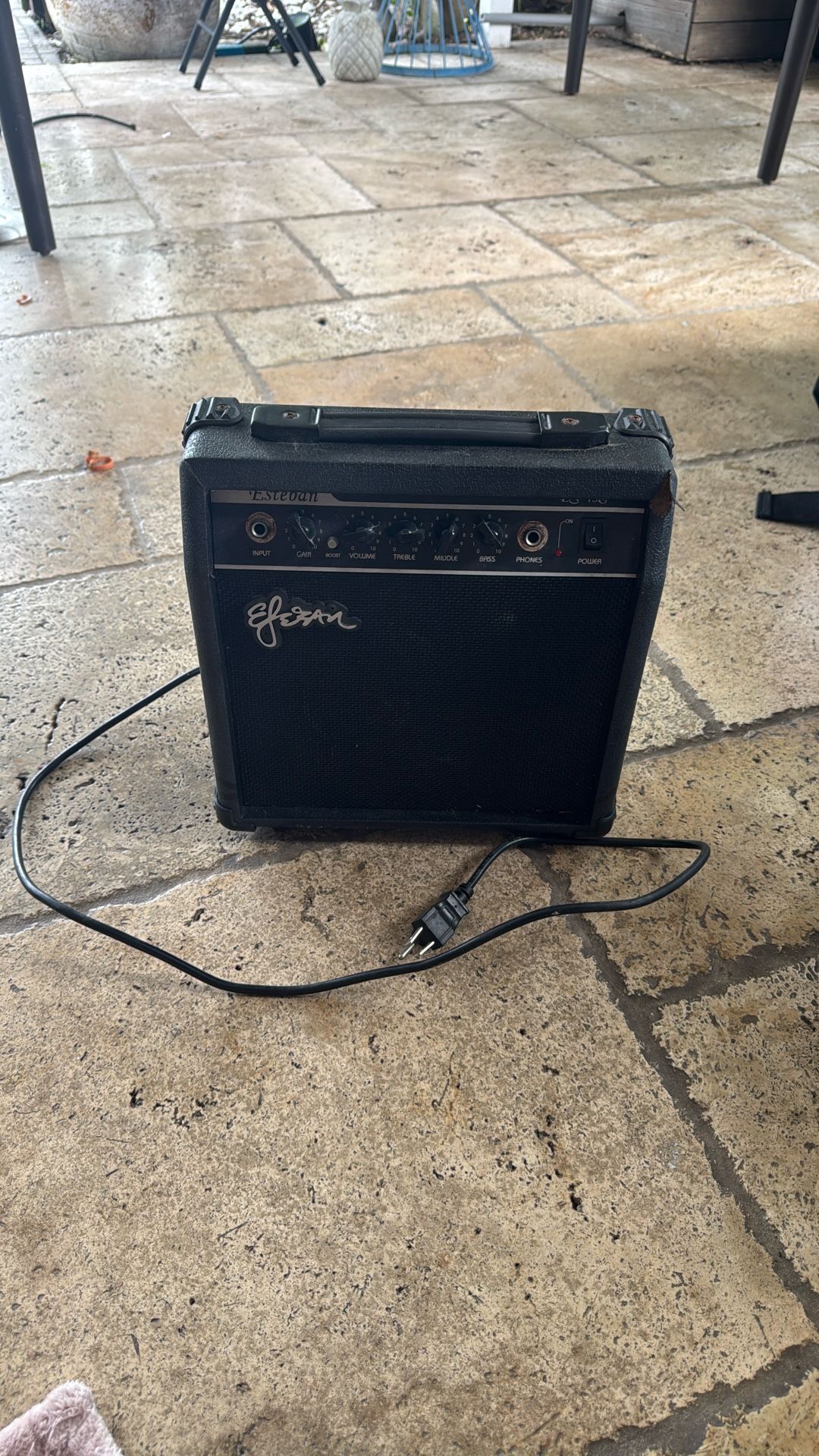 Guitar Amplifier - Amplificador De Guitarra