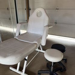 Massage/Spa Chair w/ stools 