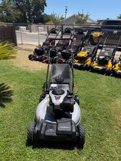 Murray
22 in. 140 cc Briggs & Stratton Walk Behind Gas Self-Propelled Lawn Mower with Front Wheel Drive and Bagger