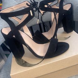 LIKE NEW HEELS