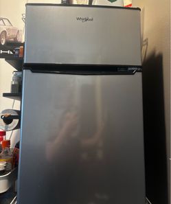 Whirlpool 3.1 cu ft Mini Refrigerator Stainless Steel