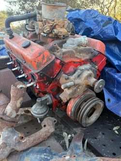 Chevy small block engine