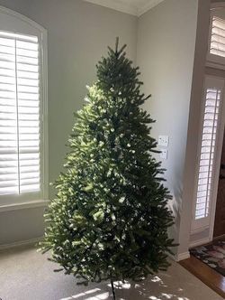 9ft Christmas tree