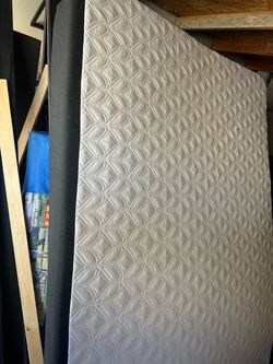 Queen mattress box spring and frame