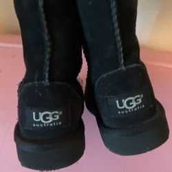 LITTLE GIRLS UGGS