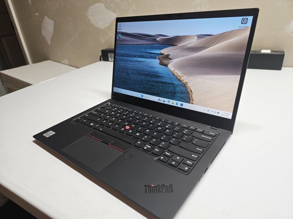 Refurbished i5 Lenovo Thinkpad X1 Carbon (8th Gen)