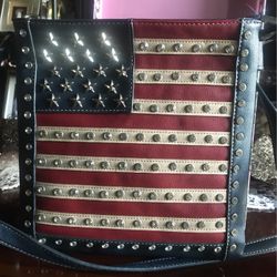 Montana West AMERICAN PRIDE CONCEALED CARRY CROSSBODY BAG - NAVY