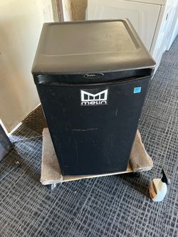 Small Refrigerator