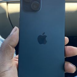 iPhone 15 Plus