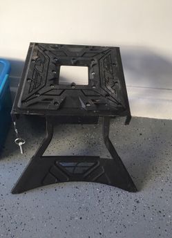 Fly motorcycle stand.