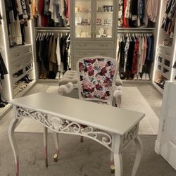 Vanity Desk With Chair
