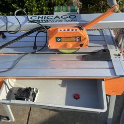 Table Saw- CHICAGO Electric Power Saw table 1.5 Horsepower