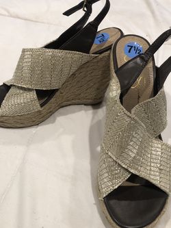 Jessica Simpson Wedges