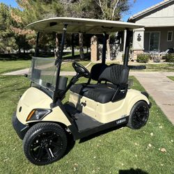 2019 Yamaha Gas Quiet Tech EFI Street Legal 25MPH  Golf Cart