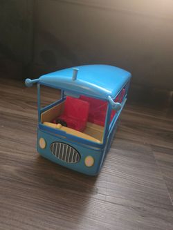Peppa Pig bus