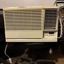Friedrich Air Conditioning 12000BTU