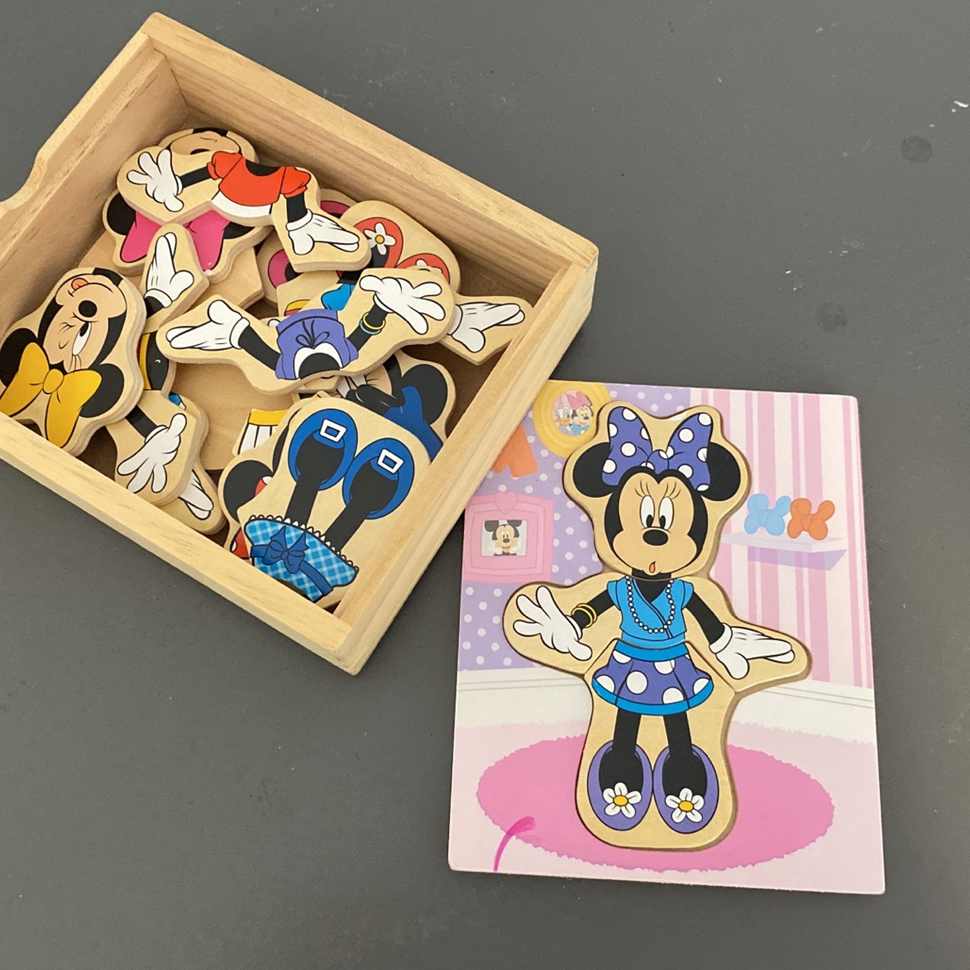 Minnie Mouse wooden puzzle