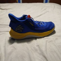 Yellow And Blue Currys
