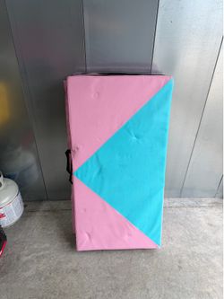 2 8x4 gymnastics mats
