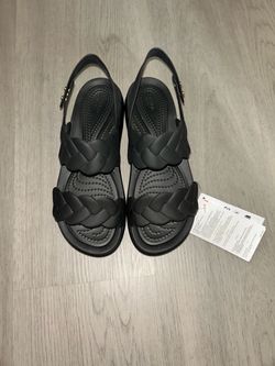 Brooklyn Woven Crocs