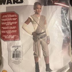 Rey Star Wars L(8/10)