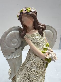 9.5" Angel with Yellow Lace Dress, Metal Wings, and Roses/Flowers