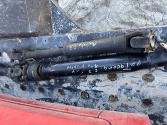 Toyota Tacoma 4x4 2.7 Parts Drive Line