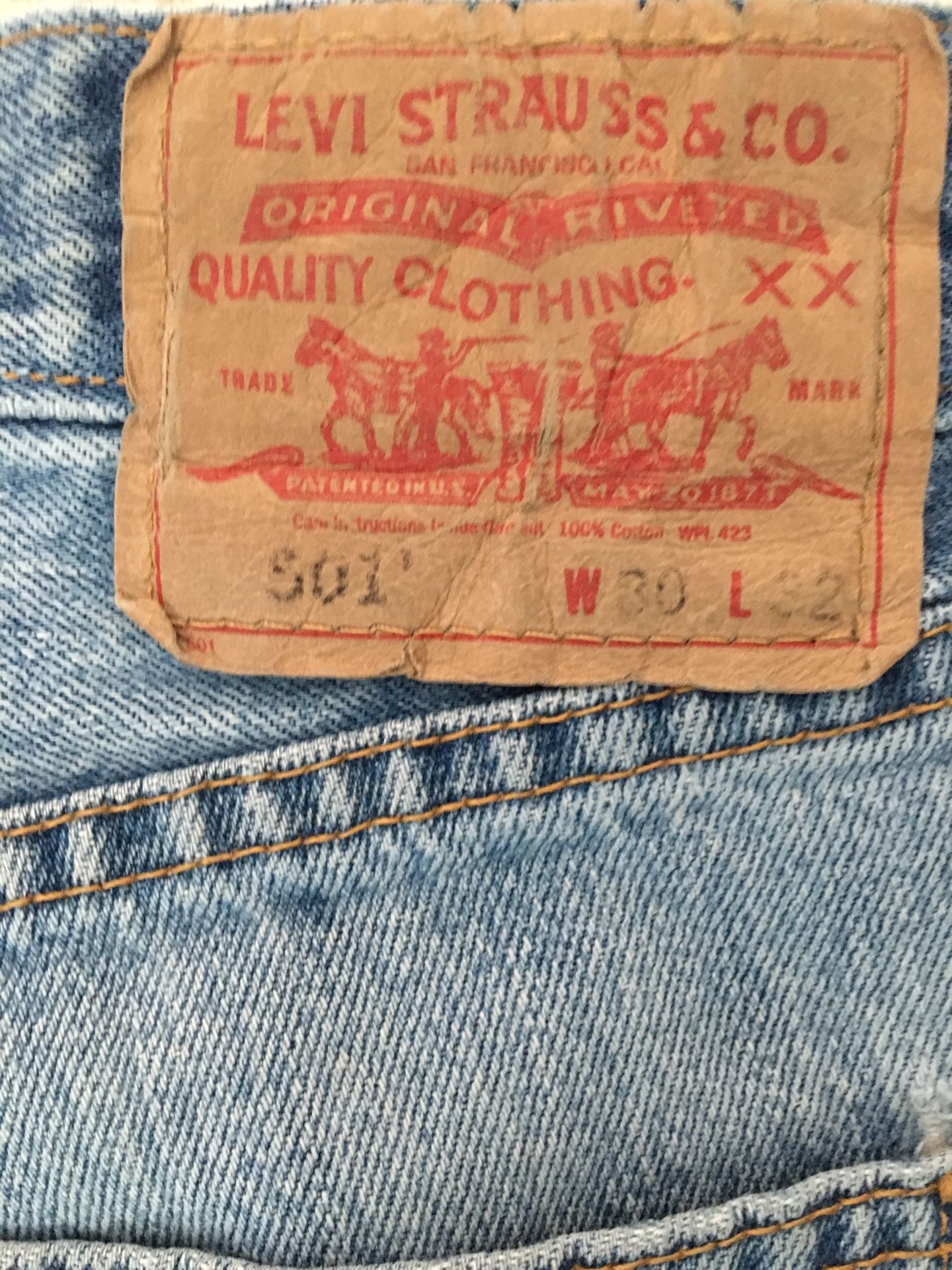 LEVI’S Men’s ORIGINAL CUT Jeans