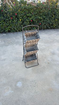 Basket Stand 