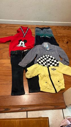 Lot Of 6pcs Toddler Boy Size 2T Levi’s Disney Micky Mouse Sweatshirt DC Jeans Jacket 