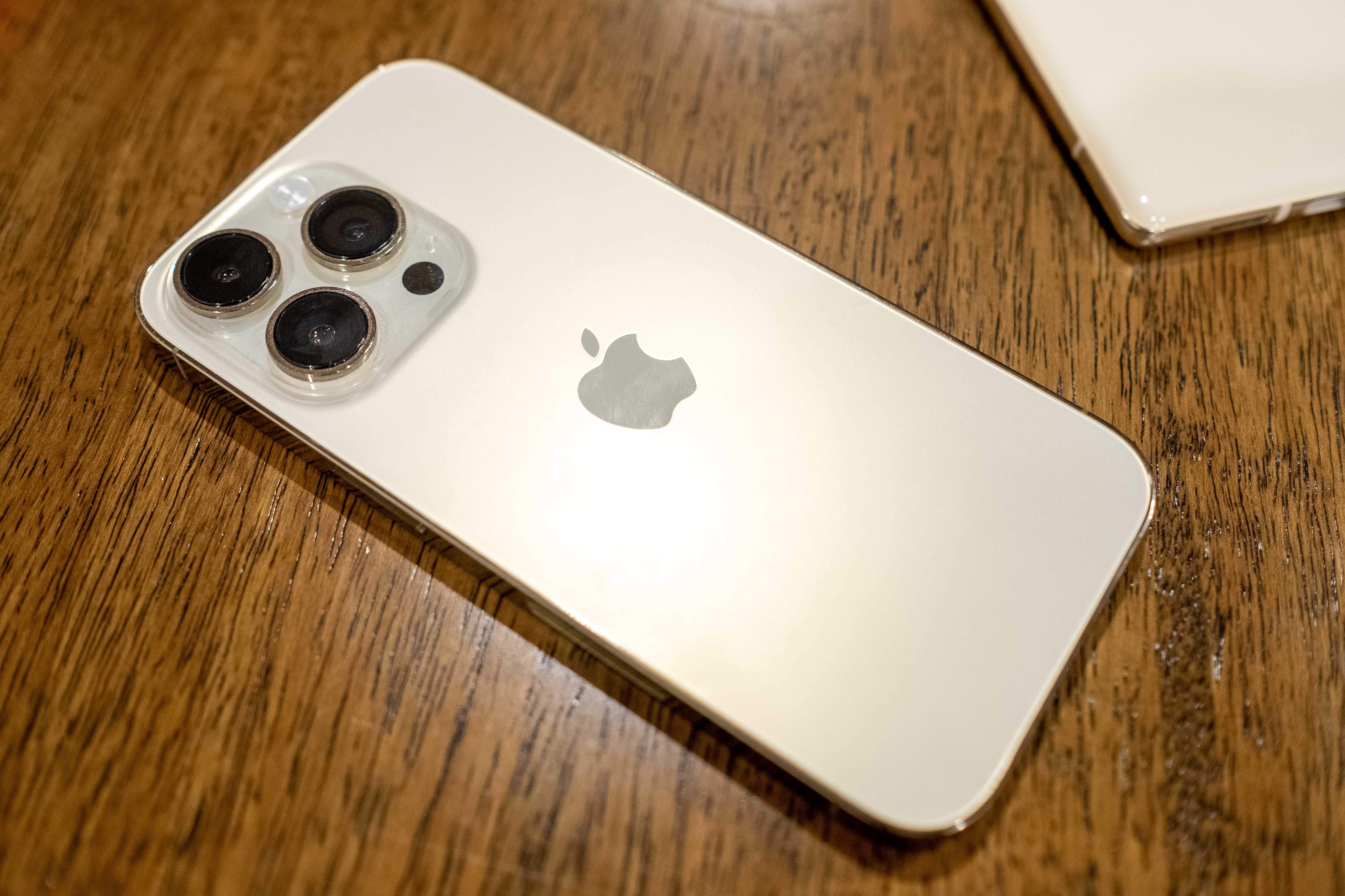 📱 iPhone 14 Pro – Under $400 or Just $1 Down! Save $600 + 6-Month Warranty 🔥