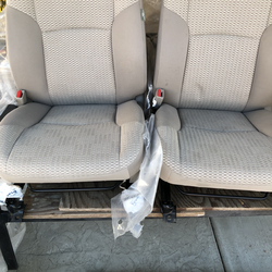 toyota 4 runner 2004 front seats