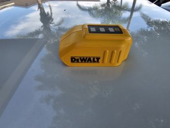 Dewalt Battery Adapter DCB090