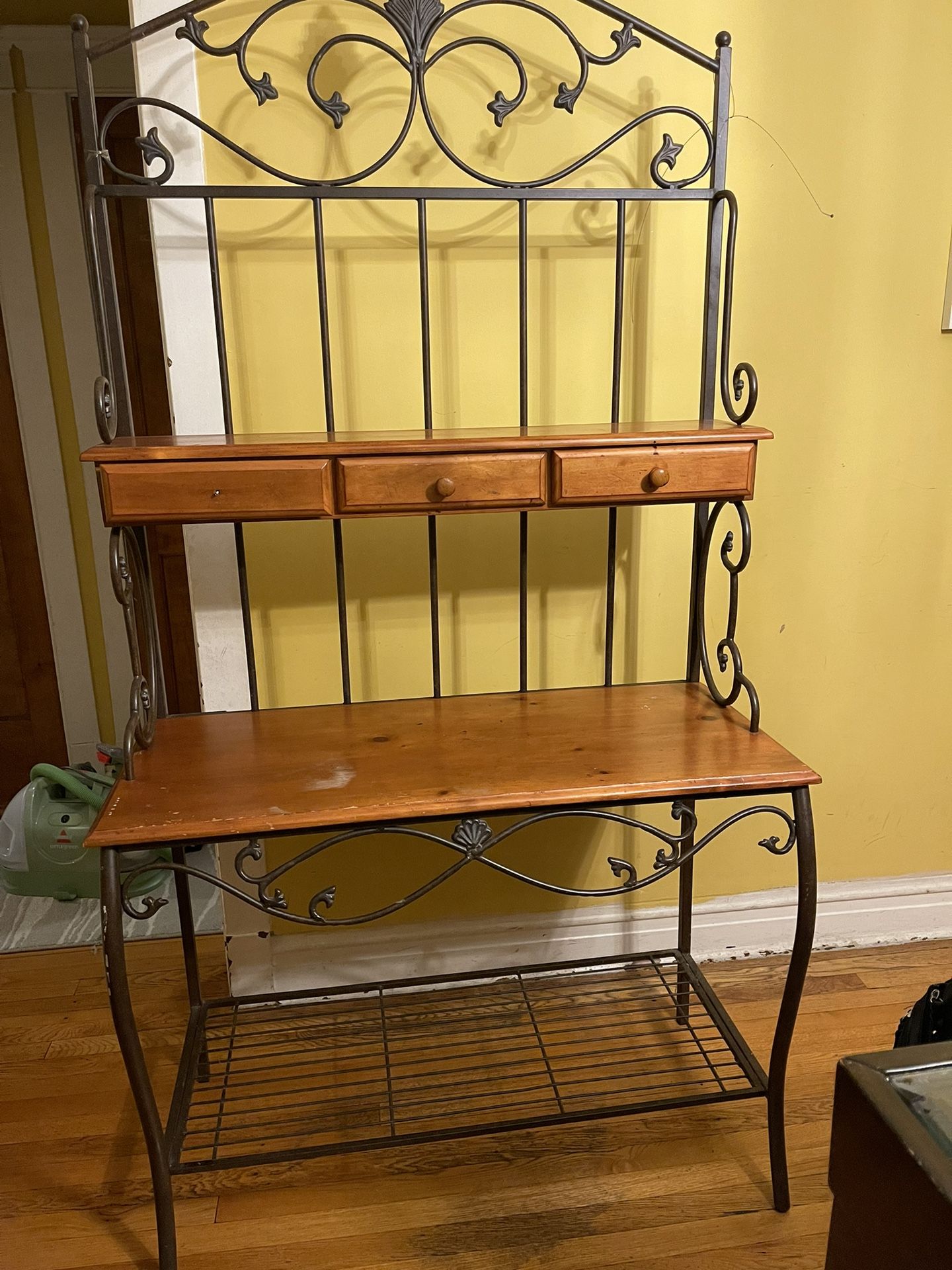 Baker Rack