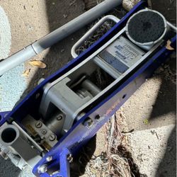 car jack 